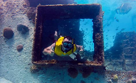 Snorkeling In Cancun Shipwreck